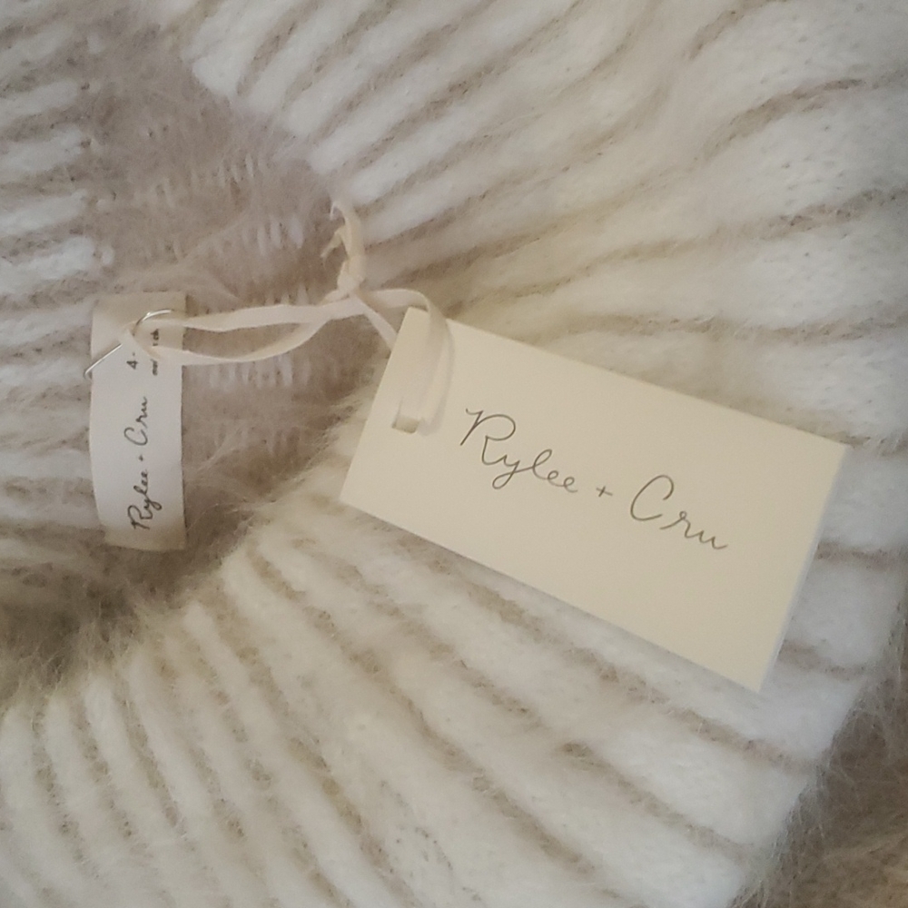 NWT Rylee + Cru Sweater 4T 5T GIRL'S - Picture 3 of 4